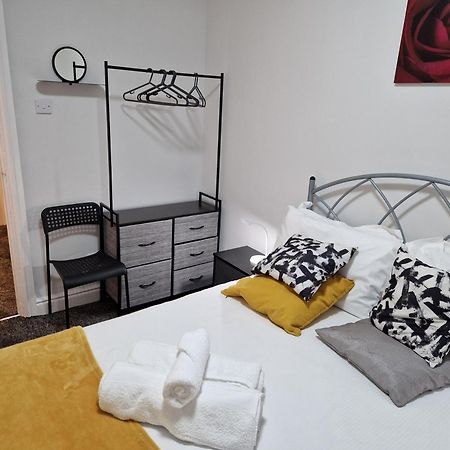 Birtley'S Diamond 3 Bed Apt, Sleeps 6 Guests Birtley  Bagian luar foto