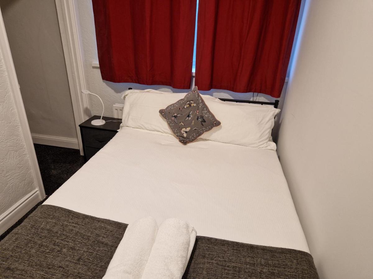Birtley'S Diamond 3 Bed Apt, Sleeps 6 Guests Birtley  Bagian luar foto